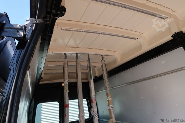 Box van Opel Movano R3500