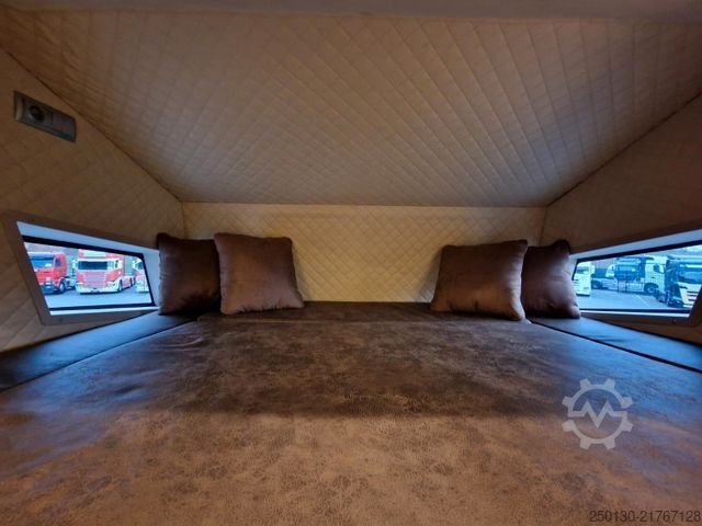 Τροχόσπιτο/αυτοκινούμενο τροχόσπιτο  FL 290 STX BUFFL /Pop-Out WC KÜCHE TV LEDE