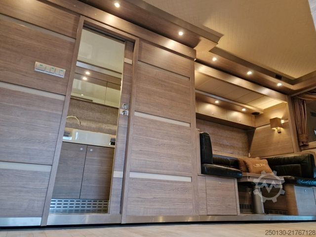 Τροχόσπιτο/αυτοκινούμενο τροχόσπιτο  FL 290 STX BUFFL /Pop-Out WC KÜCHE TV LEDE