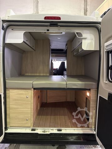 Camper Fiat Ducato Weinsberg Carabus 2023 | Cambio manuale | Tetto a soffietto