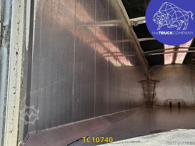 Ανατρεπόμενο φορτηγό Stas 