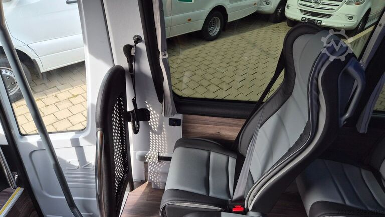 Μίνι λεωφορείο MERCEDES-BENZ 519 Sunset S 4 Ferqui Lagerfahrzeug Stock