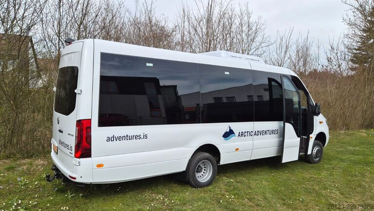 Kleinbus MERCEDES-BENZ 519  Allrad 4 x 4  20 / 23 Sitzer schnelle Liefe