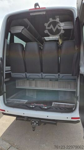 Kleinbus MERCEDES-BENZ 519  Allrad 4 x 4  20 / 23 Sitzer schnelle Liefe