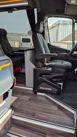 Kleinbus MERCEDES-BENZ 519  Allrad 4 x 4  20 / 23 Sitzer schnelle Liefe