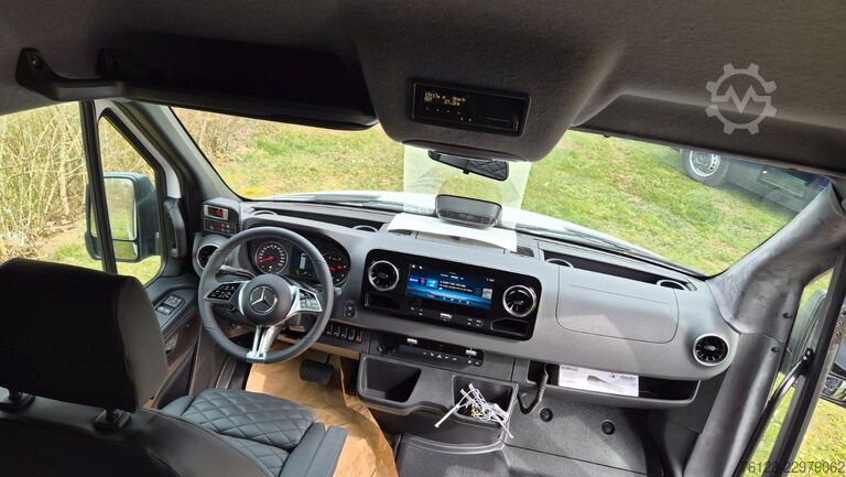 Kleinbus MERCEDES-BENZ 519  Allrad 4 x 4  20 / 23 Sitzer schnelle Liefe