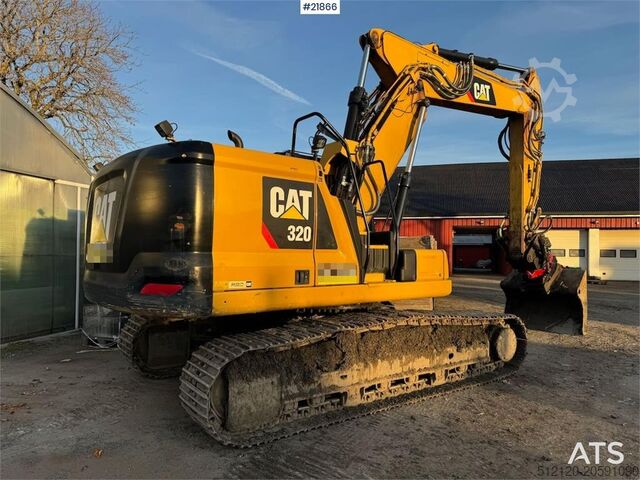 Escavatore cingolato CAT 320