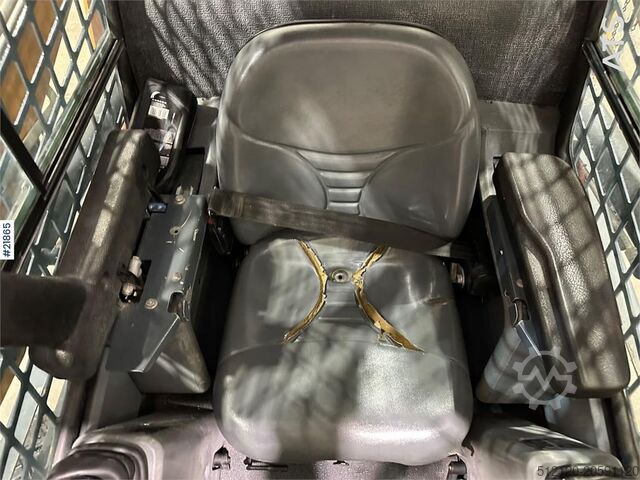 Încărcător Mustang 220R compact loader w/leveling bucket and pallet f