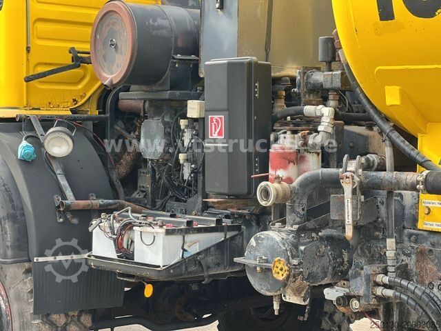 Cisternové vozidlo MAN F8 Winterdienst Räumschild