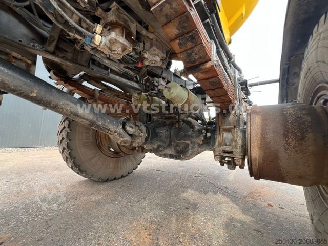 Cisternové vozidlo MAN F8 Winterdienst Räumschild