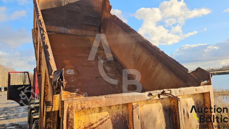 Ανατρεπόμενο φορτηγό MAZ 551669