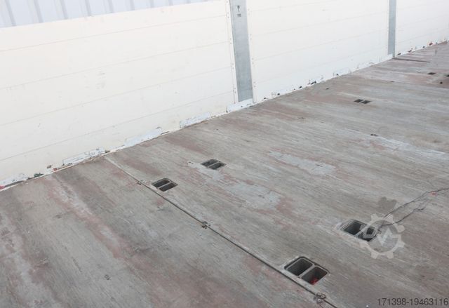 Vrachtauto met open laadbak MERCEDES-BENZ Antos 2641L Prits. / Staplerhaltg. Stahltransp.