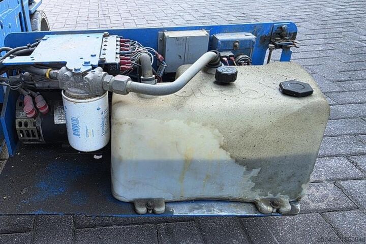 Nůžkový výtah Genie GS2646 Electric, Working Height 9.80m, Capacity 45