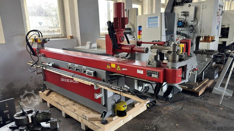 Doornbuis buigmachine TRANSFLUID DB 630-3A-CNC