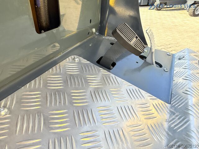 Empilhador de corredor estreito Combilift AISLE MASTER TRIPLEX 8500 FREE LIFT TOP1