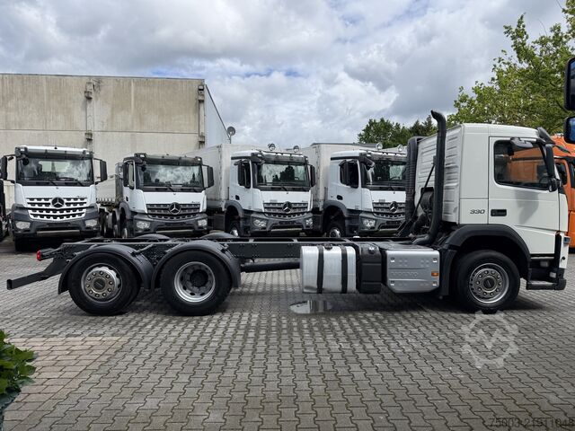 Telaio camion Volvo FM 330 6X2*4