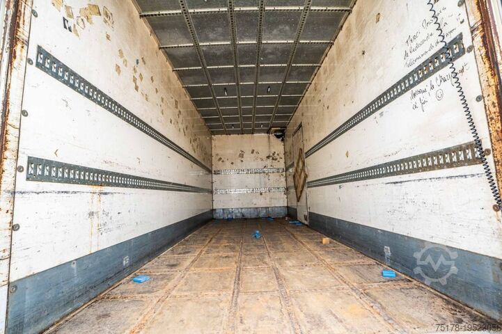 Koffer RENAULT MIDLUM 270 DXI (14T.)+DHOLLANDIA
