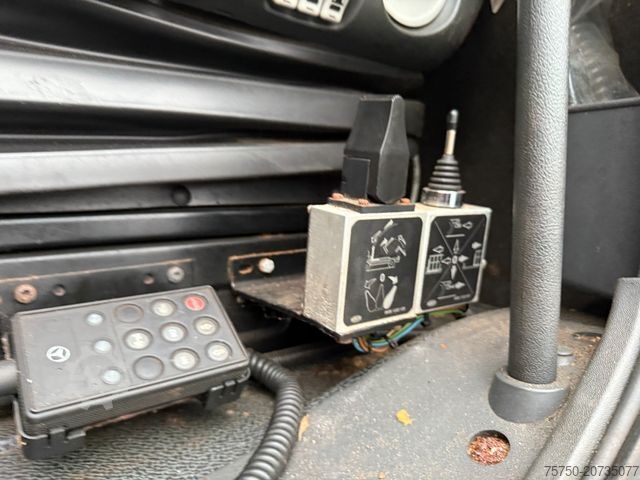 Andre MERCEDES-BENZ Actros 2032 4x4 Meiller RK  14.55 + Winterdienst