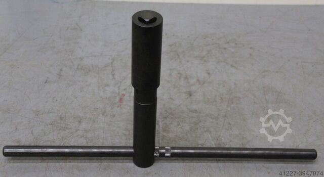 Hárompofás tokmánykulcs unbekannt vierkant 17 mm