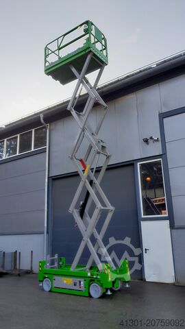Scissor lift with automatic stabilizers FRONTEQ FS0812L