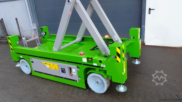 Scissor lift with automatic stabilizers FRONTEQ FS0812L
