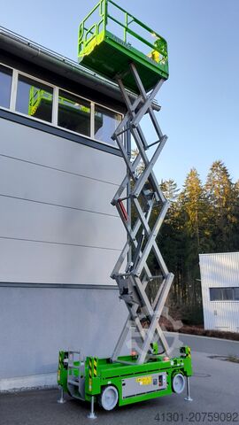 Scissor lift with automatic stabilizers FRONTEQ FS0812L