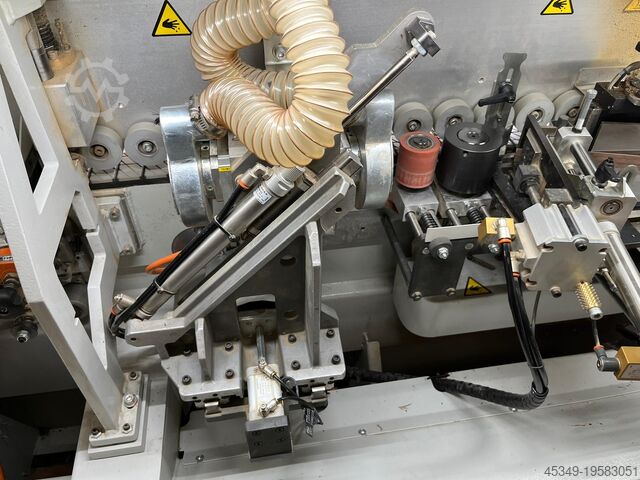 Kantenanleimmaschine BIESSE AKRON 1130