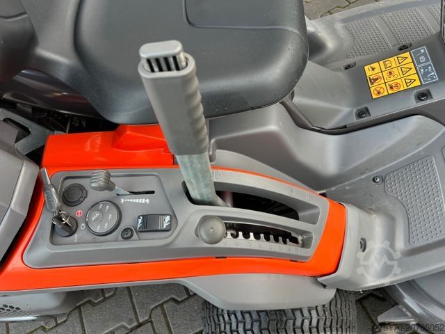 Mowing machine  Husquarna RC 320Ts AWD / Rasenmäher / nur 7,6h !