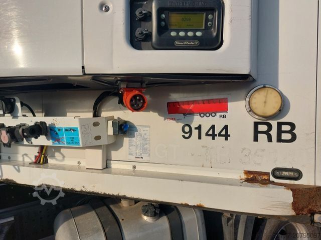 Koeloplegger SCHMITZ CARGOBULL SKO24/L-13.4 FP 60- THERMO KING-Rohrbahnen