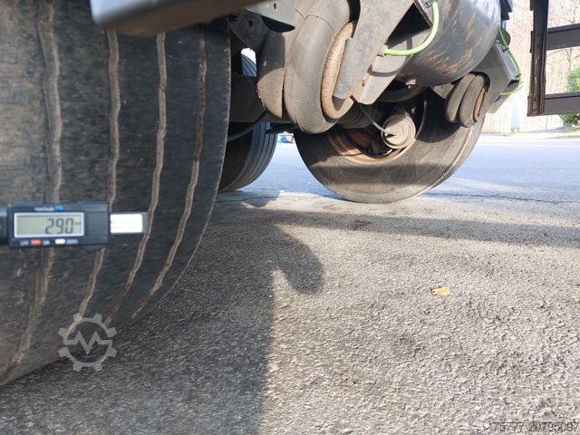 Koeloplegger SCHMITZ CARGOBULL SKO24/L-13.4 FP 60- THERMO KING-Rohrbahnen