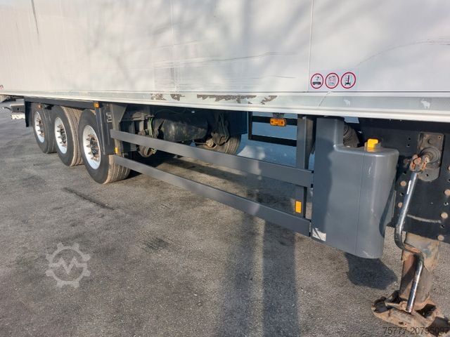 Koeloplegger SCHMITZ CARGOBULL SKO24/L-13.4 FP 60- THERMO KING-Rohrbahnen