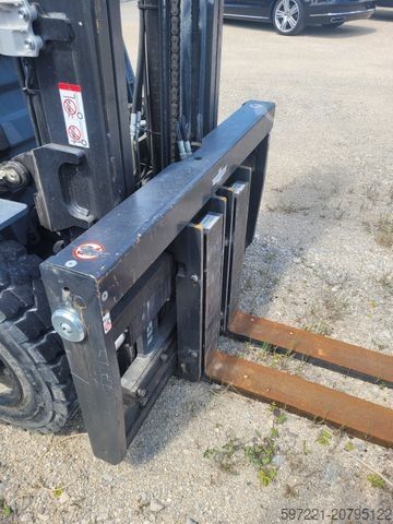 Diesel Forklifts Toyota 52-8FDF30 nur 871 Stunden