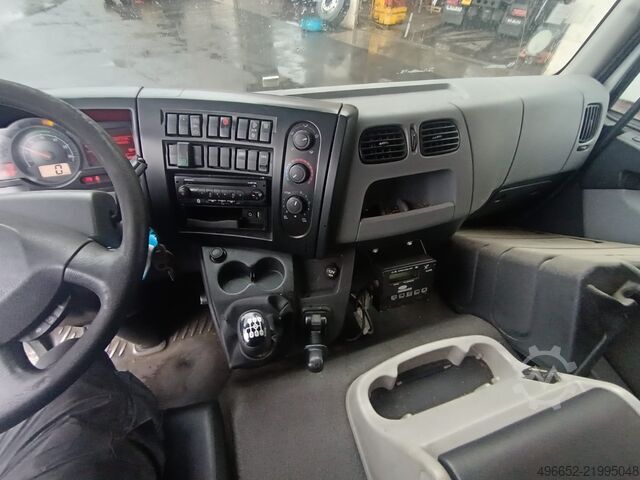 Camión frigorífico renault midlum d 220