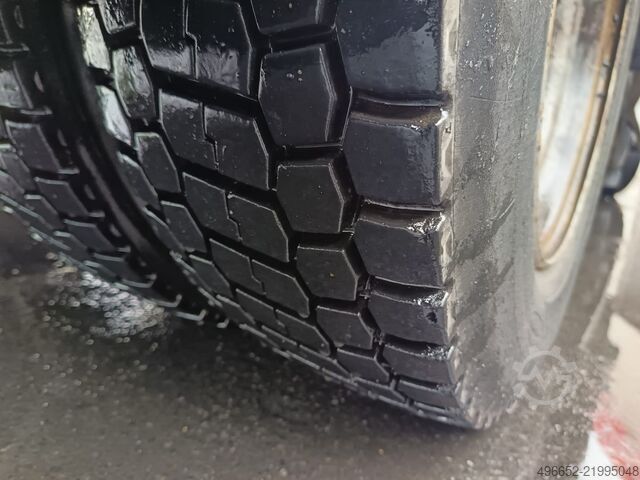 Camión frigorífico renault midlum d 220