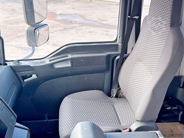 Tipper truck MAN TGA 26.350 * KIPPER 4,90m + TEREX ATLAS * 6x4 *