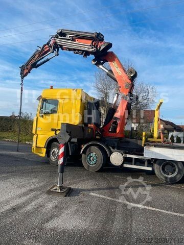 Gru montata su autocarro DAF 95XF / 8X4 / 35m Kran Palfinger PK90002 / WINCH
