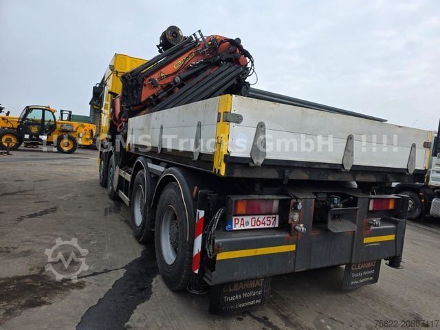 Autocarro con cassone fisso DAF 95XF / 8X4 / 35m Kran Palfinger PK90002 / WINCH