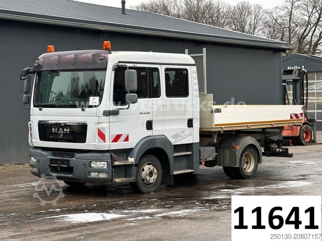 Tipper van MAN TGL 8.220