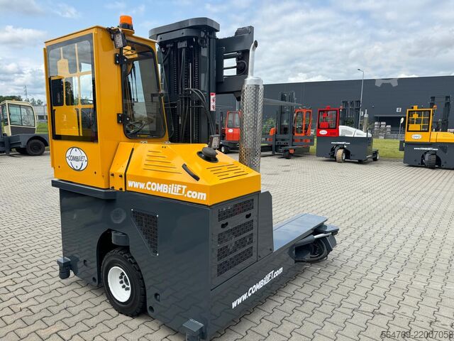 čtyřcestný vysokozdvižný vozík Combilift C3000/Triplex 5500 mm /Perfect condition