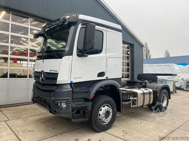 Standard-SZM Mercedes-Benz Actros 2045 S 4x2 Tractor Head