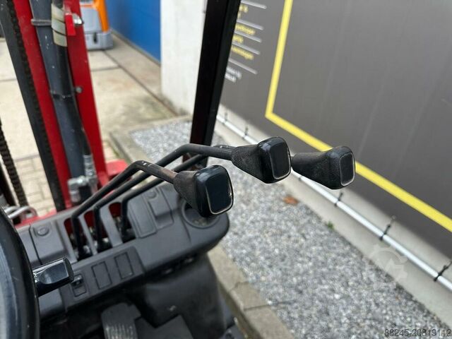 VS-22604 Elektrische triplex heftruck Nissan NISSAN 3f430