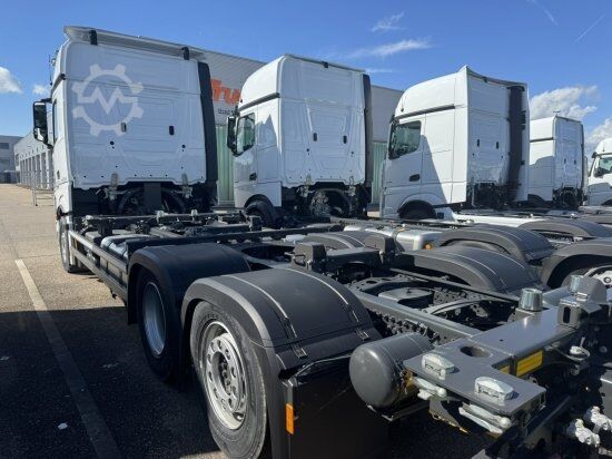 Wissellaadbak vrachtwagen MERCEDES-BENZ ACTROS 2545 BIGSPACE MULTI-WECHSELRAHMEN RETARDER, MIETKAUF MGL.