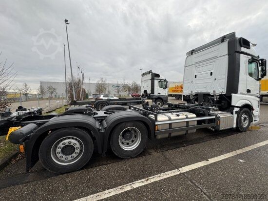 Wissellaadbak vrachtwagen MERCEDES-BENZ ACTROS 2545 BIGSPACE MULTI-WECHSELRAHMEN RETARDER, MIETKAUF MGL.