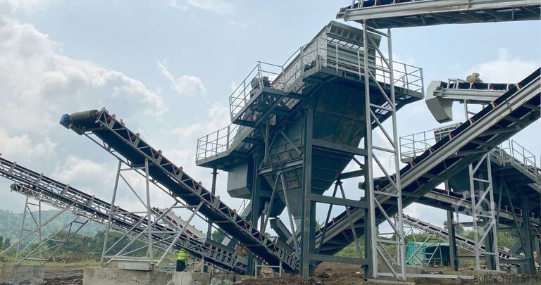 Zúzóüzem Polygonmach 350 tons per hour stationary crushing, screenin...