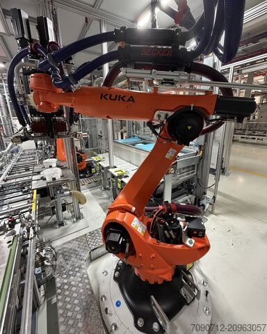 Robot przemysłowy KUKA KRC4 KR300R R2700-2 / FLR