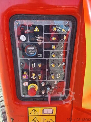 Leddelt teleskopisk arbejdsplatform JLG E400AJPN