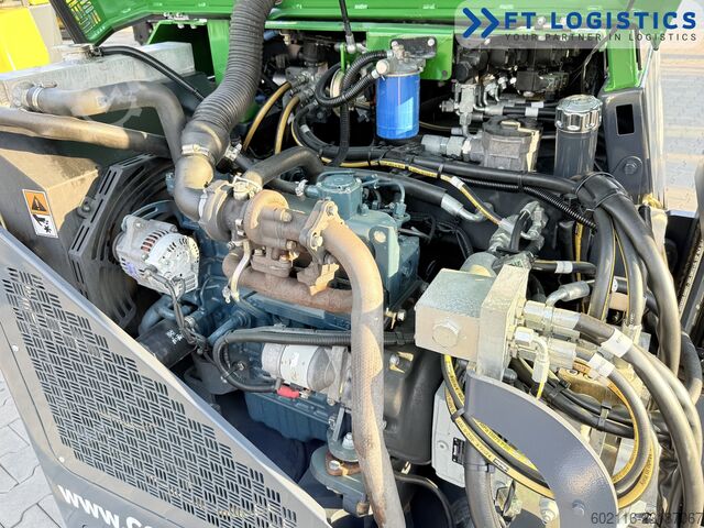Fyrvägstruck Combilift CB3000 DIESEL TRIPLEX 4900 POSITIONER