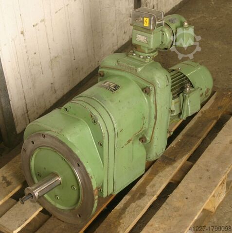 Motorreductor regulable de 4 kW, 14-70 rpm Prym L75-U24-B14