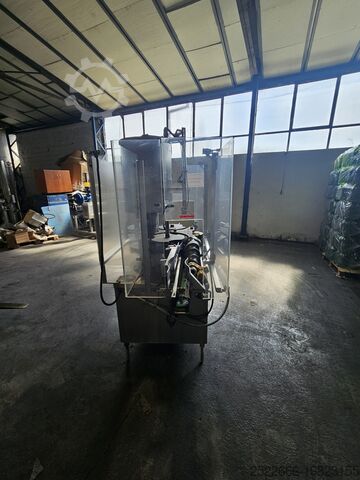 μηχανή για το κλείσιμο γυάλινων μπουκαλιών Bertolaso SIGMA 103