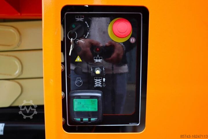 Schaarlift JLG ERT2669 Unused, Electric, 10m Working Height, 680k